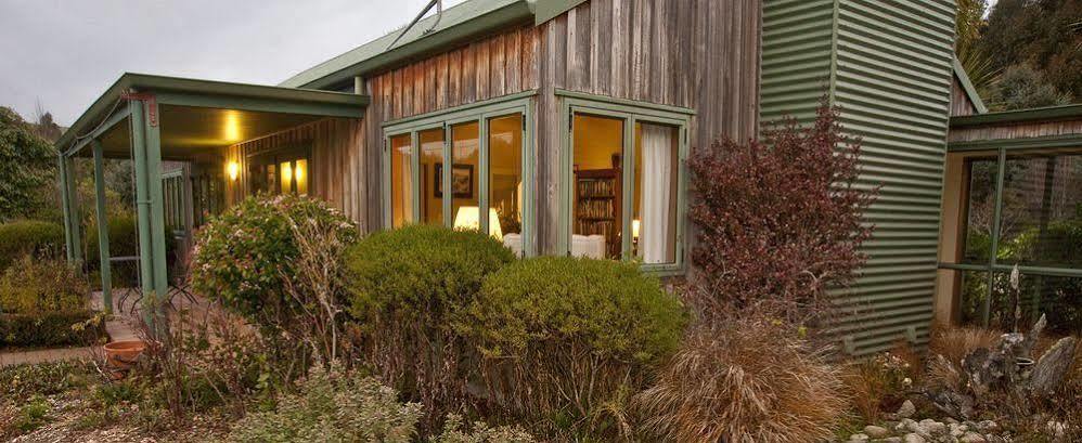 Whakaipo Lodge Taupo Exterior photo